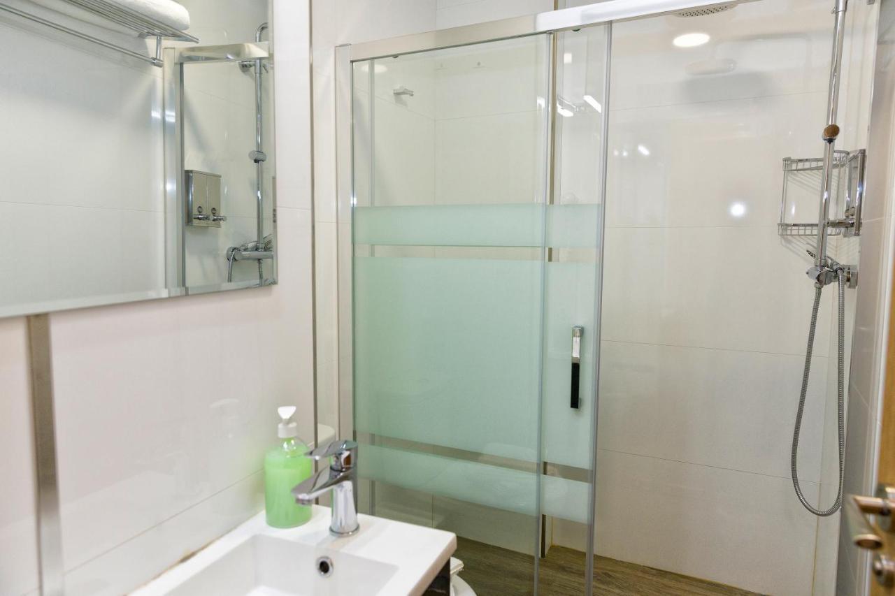 Apartamentos Onnight Малага Екстериор снимка