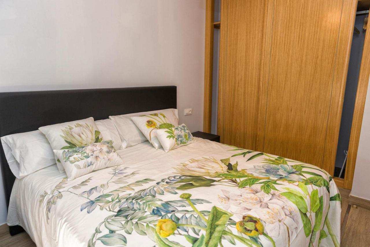 Apartamentos Onnight Малага Екстериор снимка
