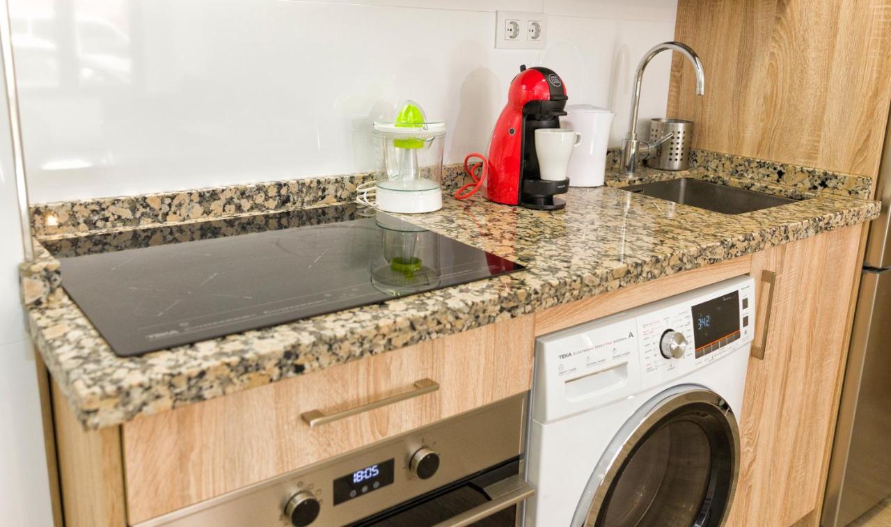 Apartamentos Onnight Малага Екстериор снимка