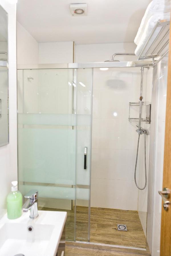 Apartamentos Onnight Малага Екстериор снимка